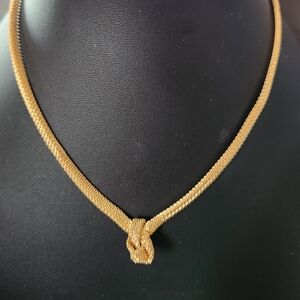 Vintage Emmons Elegent Gold Knot Necklace
